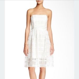 Structured top white tube dress fancy xs